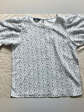 Puff Sleeve Micro Floral Blouse - White/Black